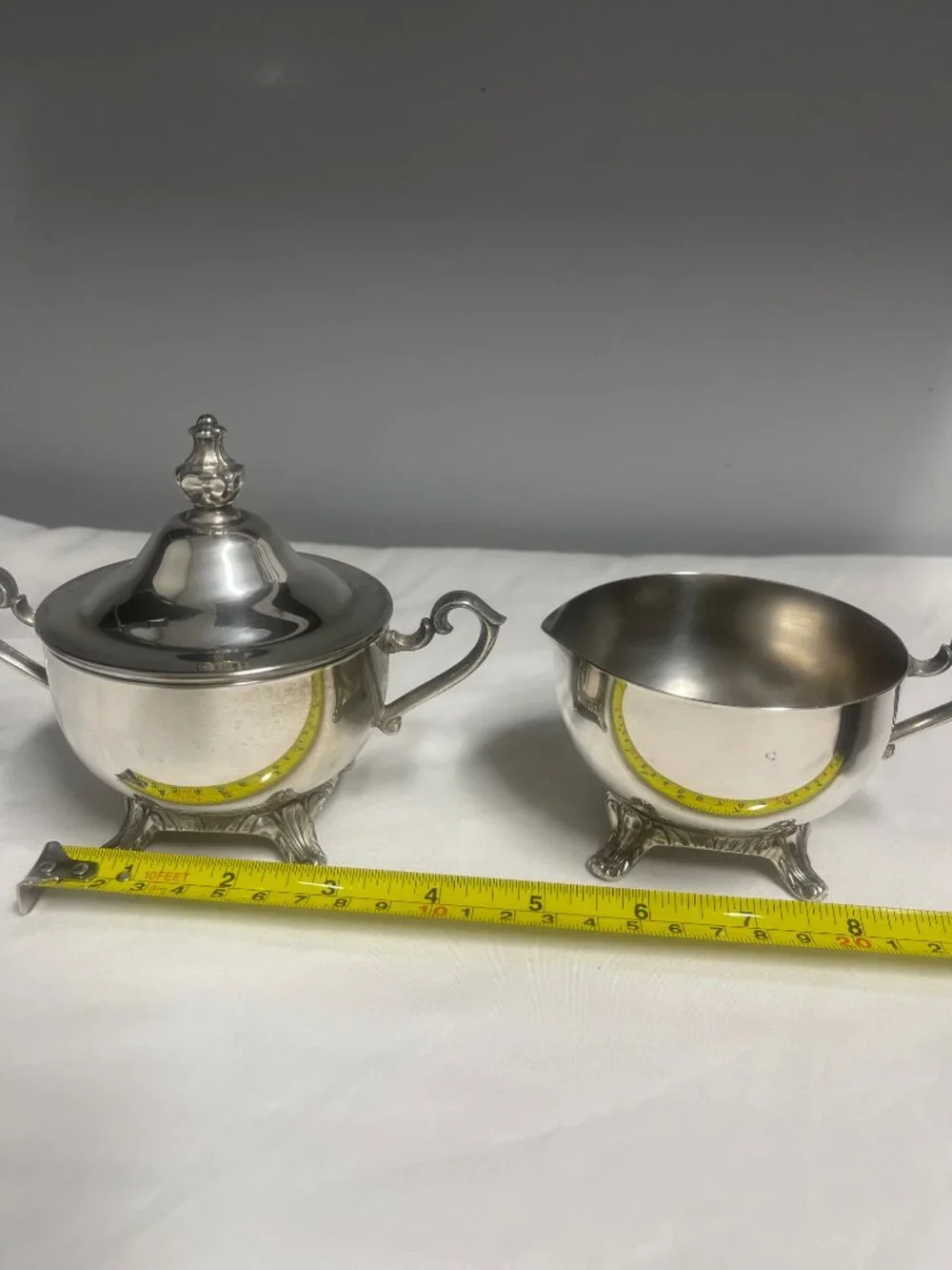 Wm Rogers Silverplate Creamer & Covered Sugar Bowl Set